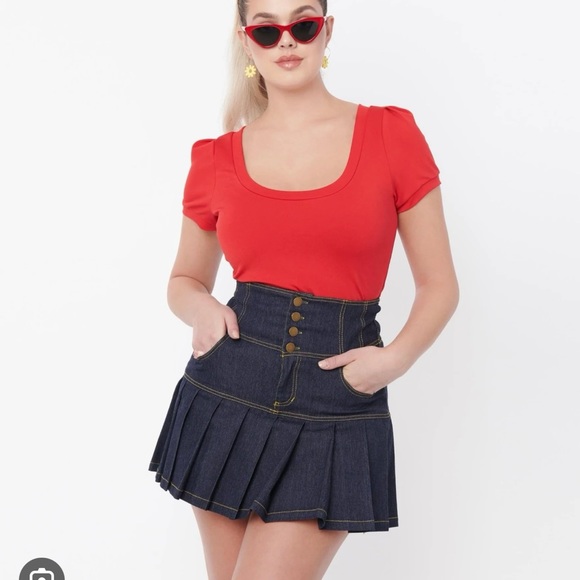 NWT pinup UNIQUE VINTAGE Serena pleated denim mini skirt - Picture 1 of 4